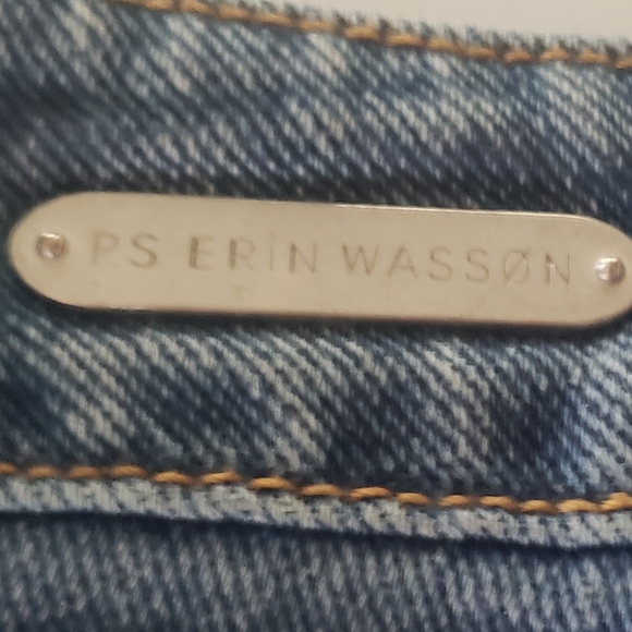 PS Erin Wasson Embroidered Back Pocket Distressed Short Shorts - Picture 5 of 10